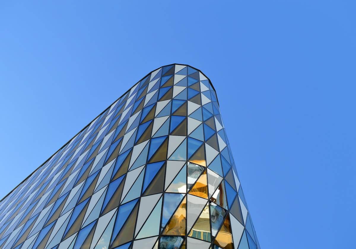 阿德巴约续约暗示字母留队？湖人已为2021完成布局