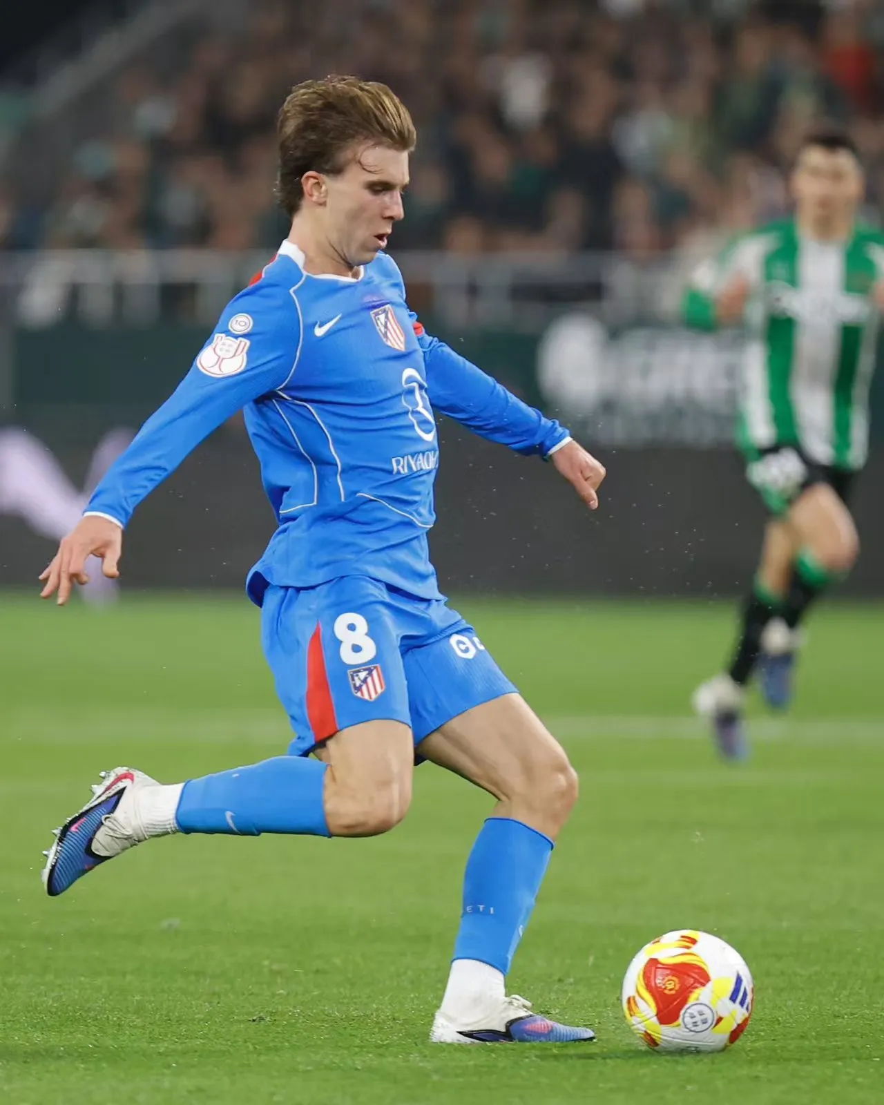 马竞官方：巴里奥斯右大腿肌肉拉伤