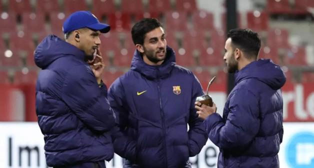 球王会体育官方网站-每体：阿劳霍和费兰是巴萨队中最受喜爱的两位球员